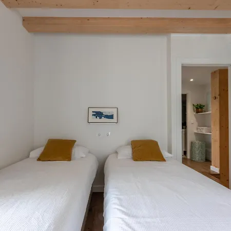 Ideal & Soleado Duplex Con Jardin Plentzia