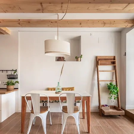 Ideal & Soleado Duplex Con Jardin *